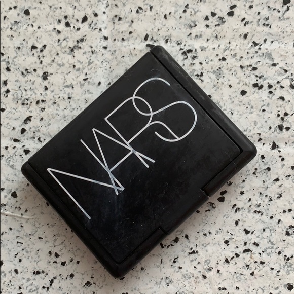 NEW/NWOB NARS Albatross Highlighting Blush - Picture 2 of 8